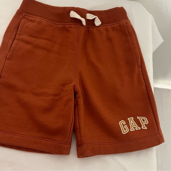 Gap Kids Relaxed Fleece Small Logo Pull-On Shorts Brown & Burnt Orange EUC - Picture 2 of 13